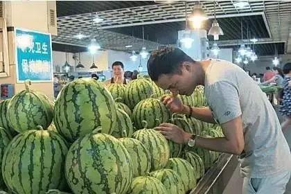 吃瓜群众拍的瓜,吃瓜群众镜头下的明星幕后故事